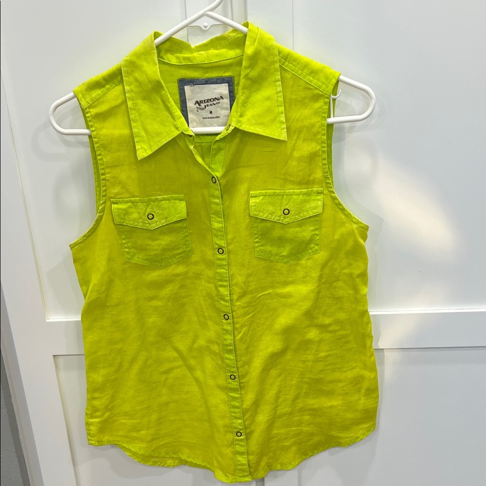 Arizona Jean Company Bright Green Shirt